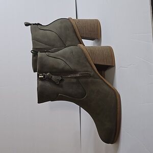 Dr Scholl's  Rodeo  Ankle  Boot sz 11 Olive Green Pre-owned  like new